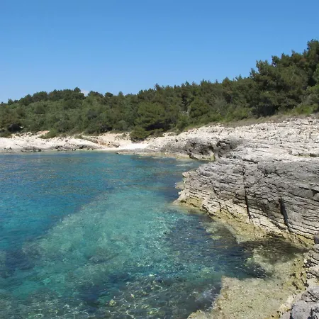 Ella Premantura By Interhome Vila