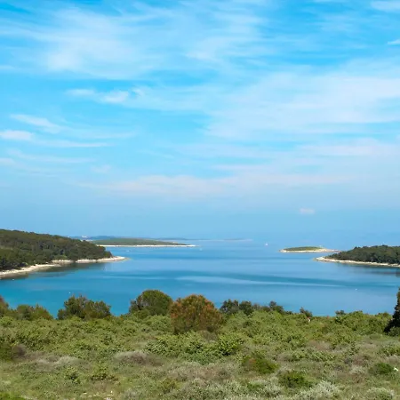 Ella Premantura By Interhome * Pola