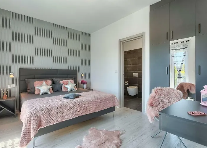 Ella Premantura By Interhome *