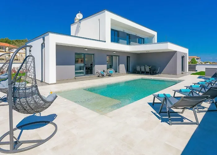 Vila Ella Premantura By Interhome *