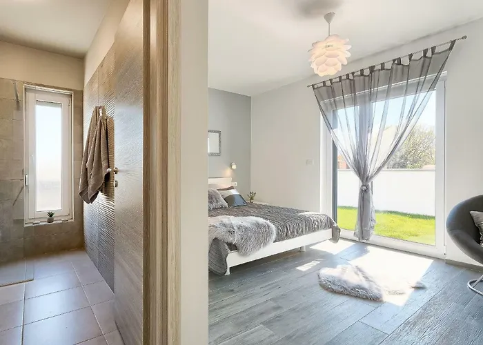 Ella Premantura By Interhome Vila Pula