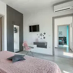 Ella Premantura By Interhome 풀라